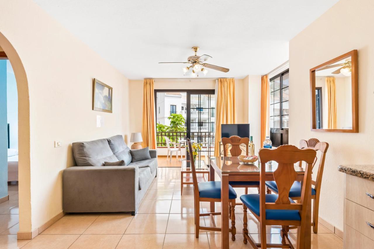 Club Tenerife Apartments Los Cristianos  Kültér fotó